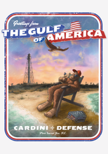 Cargar imagen en el visor de la galería, Cardini Defense “Gulf Coast Bigfoot” Graphic Tee – Men’s Patriotic Beach Postcard Shirt, 60/40 Cotton-Poly Blend