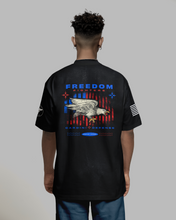 Cargar imagen en el visor de la galería, "Freedom Fighters" T-Shirt