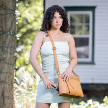 Load image into Gallery viewer, CONCEALED CARRY "BRYNN" ARCHED LEATHER CROSSBODY