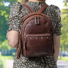 Cargar imagen en el visor de la galería, MOCHILA DE PIEL OCULTA "SAWYER"