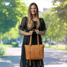 Load image into Gallery viewer, "NORAH" LARGE LEATHER TOTE | CONCEALED CARRY PURSES FOR WOMEN