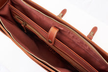 Cargar imagen en el visor de la galería, Cardini Leather Btiefcase Cognac Top Open